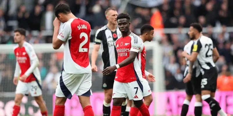 Khủng hoảng phong độ của Arsenal